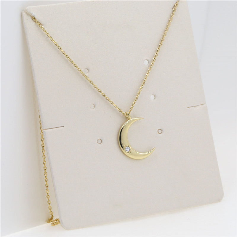 Éclat Lunaire™ - Collier plaqué or jaune 14 carats, pendentif lune avec cristal