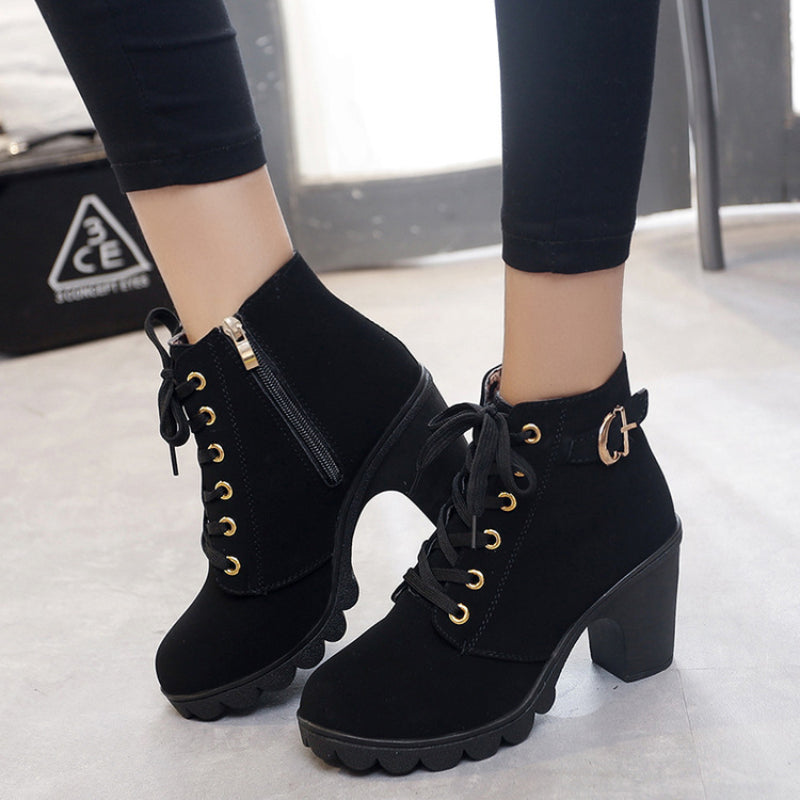 "ChicHeels" -  Bottines à talons hauts et lacets