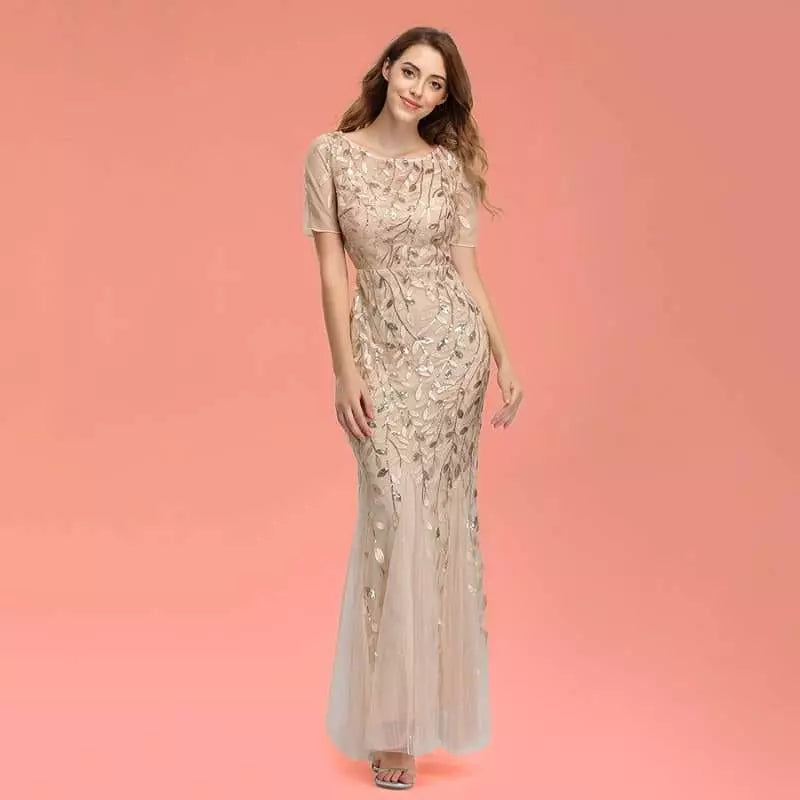 "Ella Élégance" - Robe Longue de Soirée évasée et ornée de Sequins