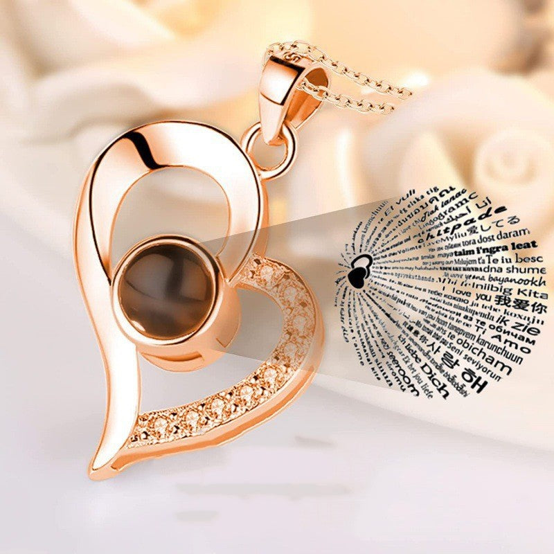 Collier "Je t’aime en 100 langues" - éternisez votre amour en beauté