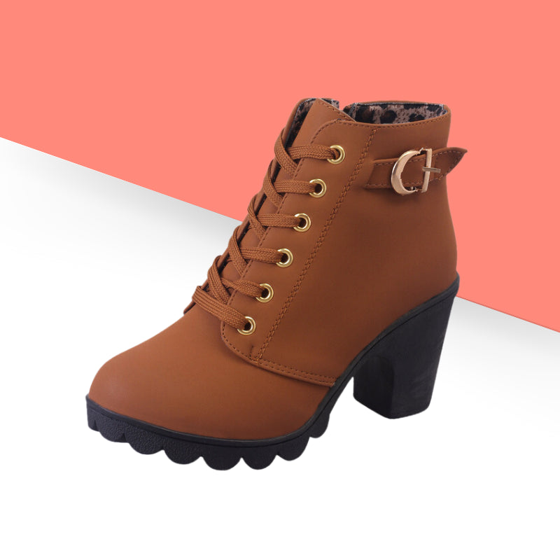 "ChicHeels" -  Bottines à talons hauts et lacets