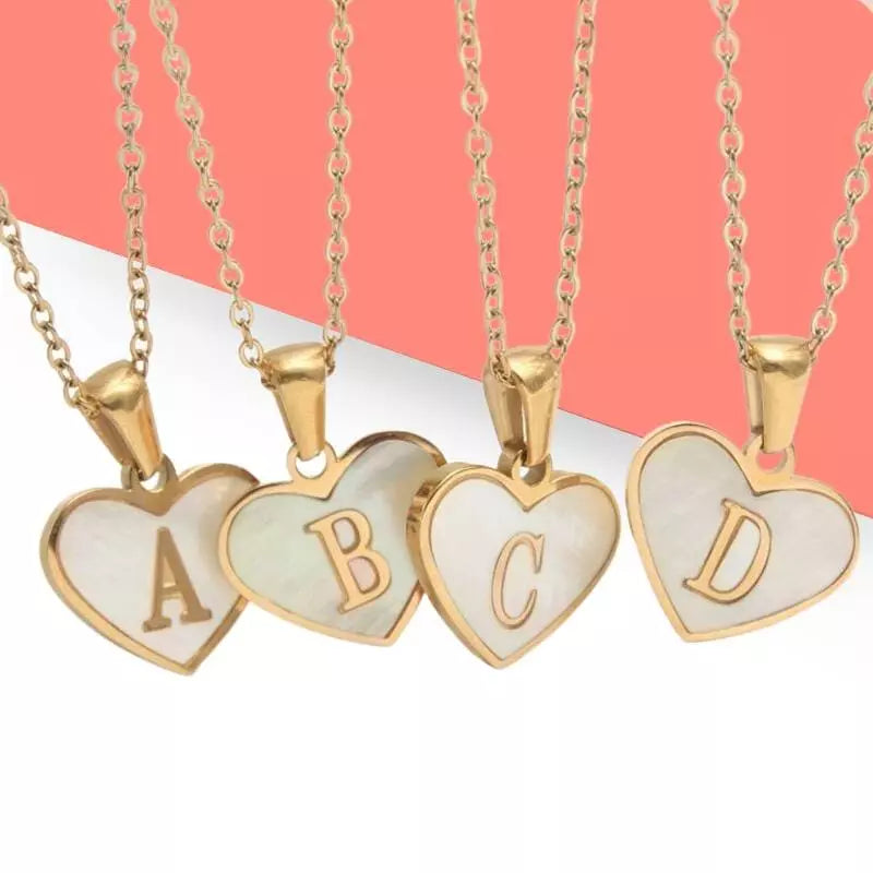 "AlphaCœur" - le collier personnalisé à votre effigie - 26 lettres de l'Alphabet